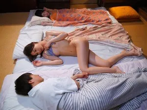 Chồng yêu lạnh nhạt, vợ yêu bị tên nhà cạnh bên ép làm tình mà không hề biết gì