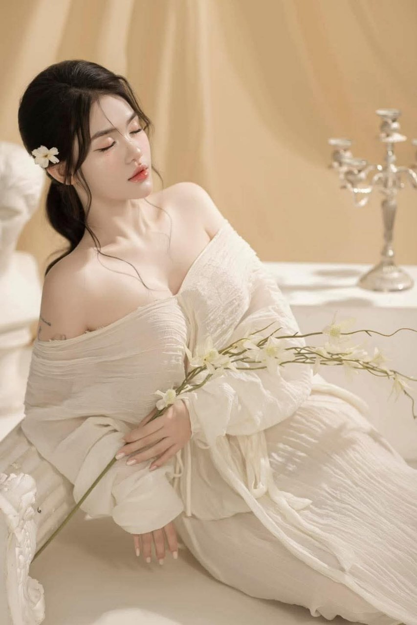Chứng kiến người vợ cho người khác làm tình ngay trong kỷ niệm ngày cưới